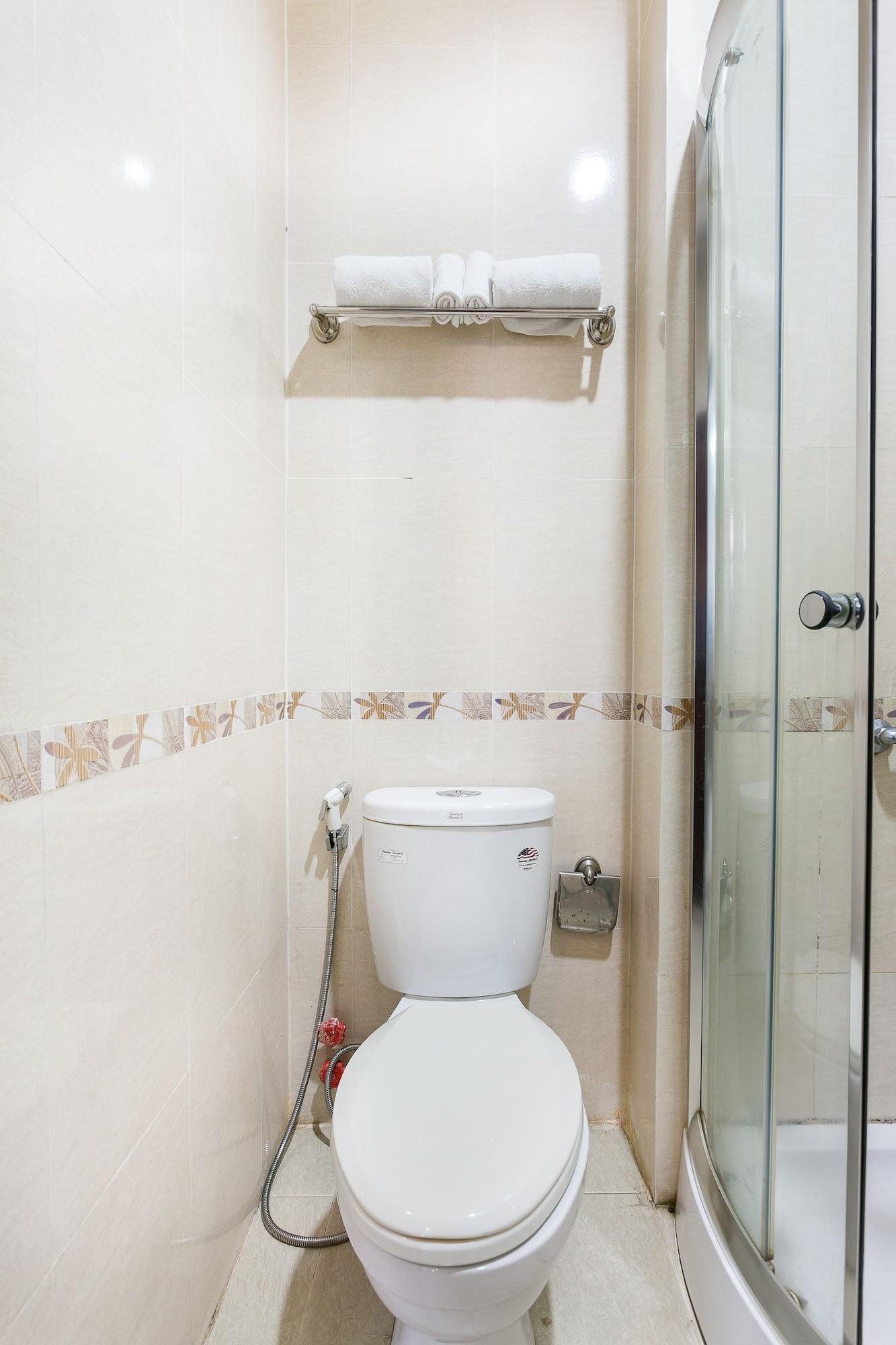 Oyo 130 Tuan Long Hotel Bandar Ho Chi Minh Luaran gambar
