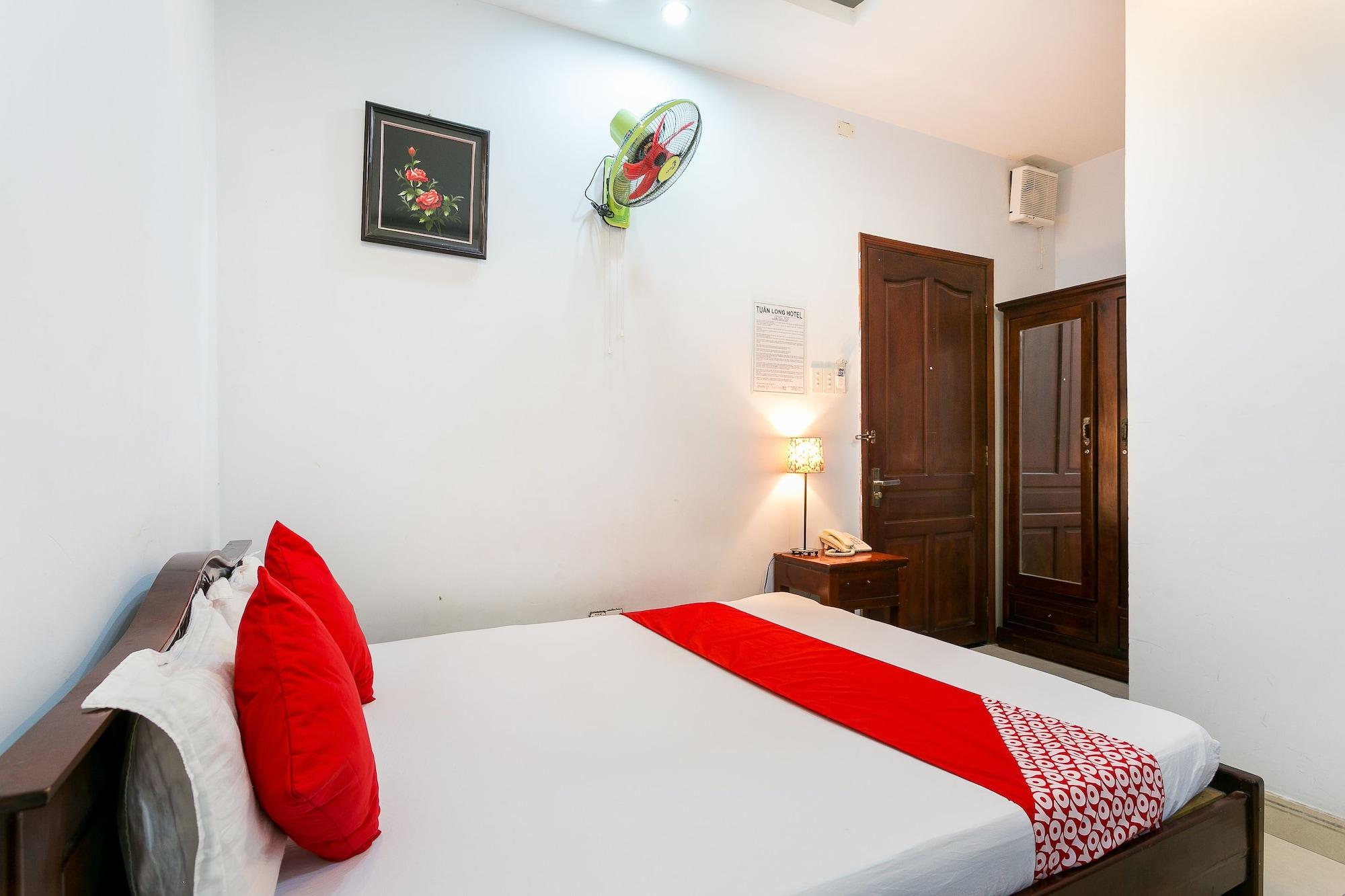 Oyo 130 Tuan Long Hotel Bandar Ho Chi Minh Luaran gambar