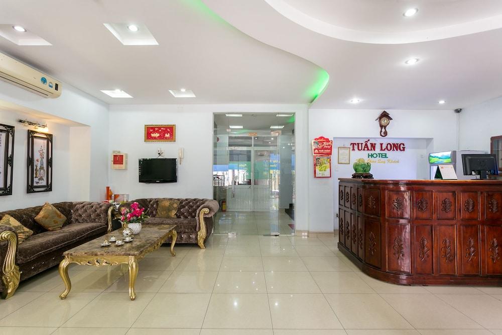 Oyo 130 Tuan Long Hotel Bandar Ho Chi Minh Luaran gambar