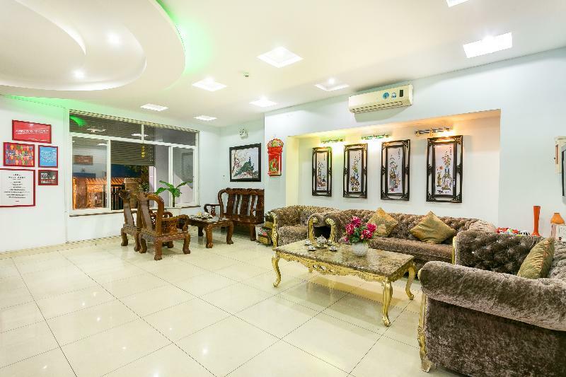 Oyo 130 Tuan Long Hotel Bandar Ho Chi Minh Luaran gambar