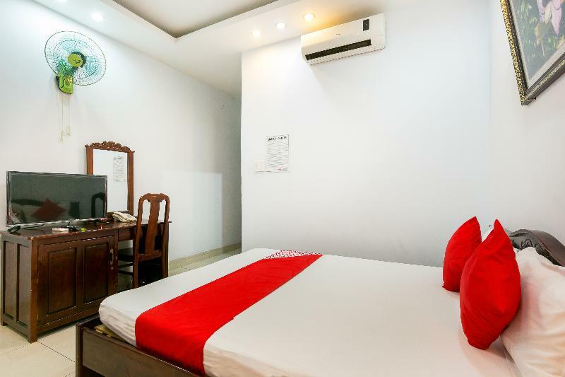 Oyo 130 Tuan Long Hotel Bandar Ho Chi Minh Luaran gambar