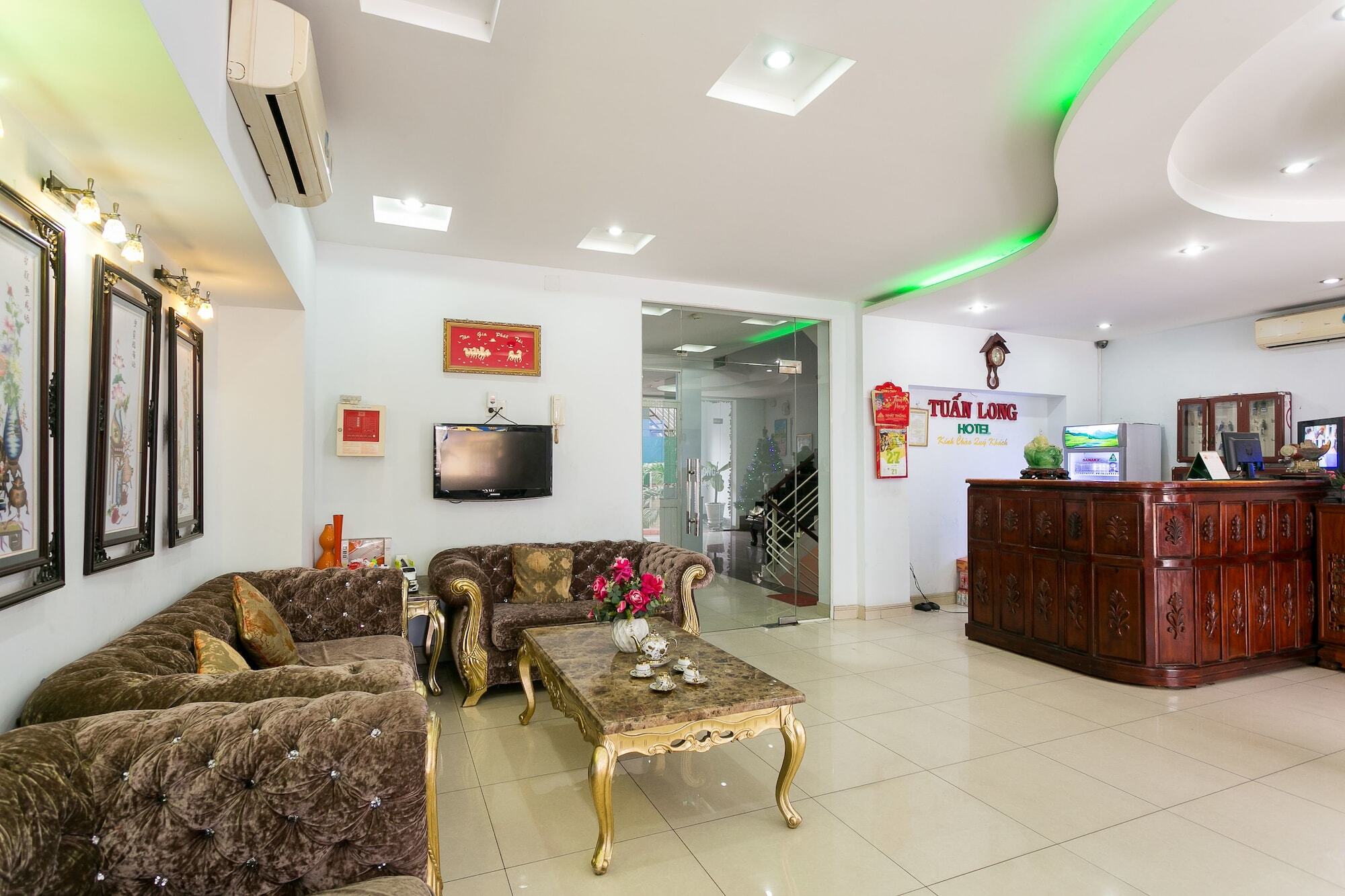 Oyo 130 Tuan Long Hotel Bandar Ho Chi Minh Luaran gambar