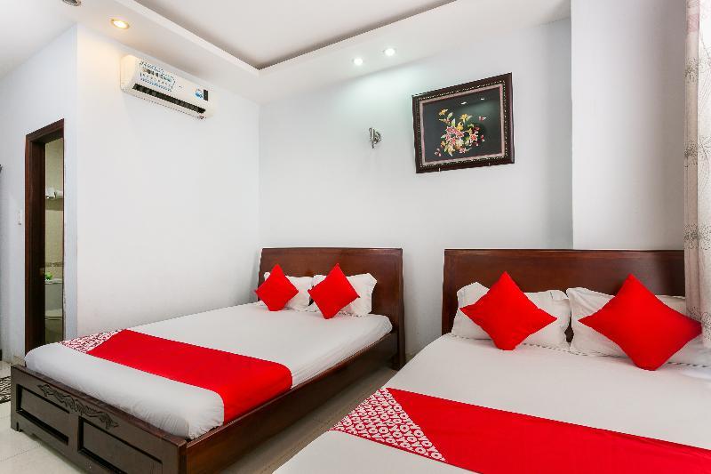 Oyo 130 Tuan Long Hotel Bandar Ho Chi Minh Luaran gambar